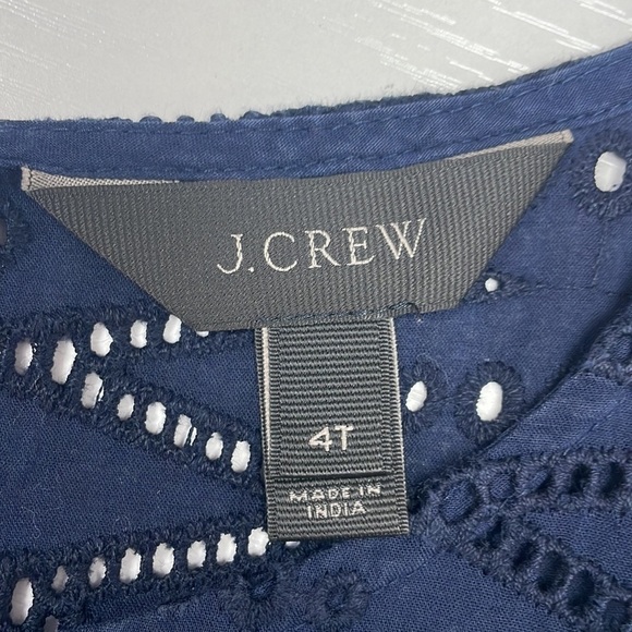 J. Crew Geometric Embroidered Eyelet Sleeveless Woven Blouse Navy 4 Tall - Picture 7 of 9